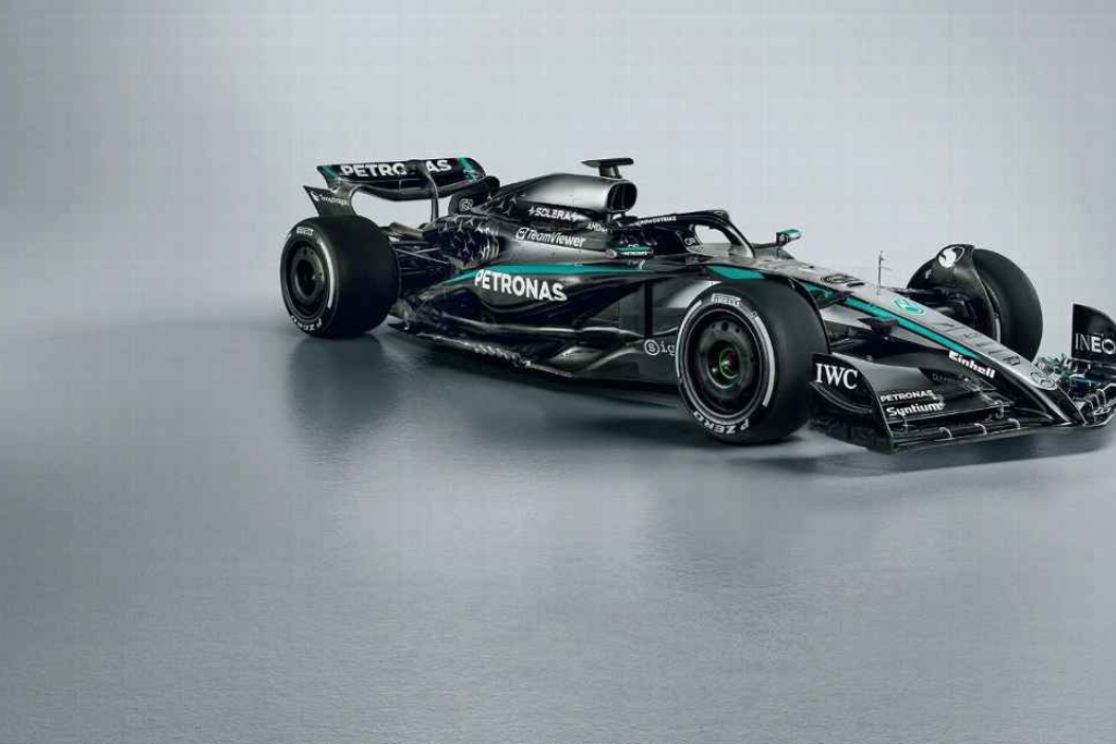 Presentata la Mercedes 2025 di Antonelli e Russell