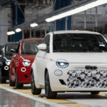 Fiat 500 ibrida, il debutto si avvicina: usciti da Mirafiori i primi esemplari